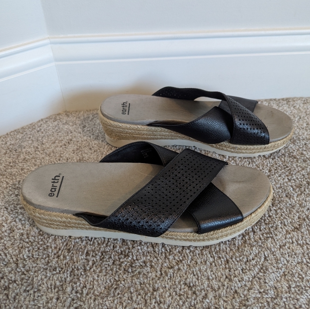 Earth Modena Marigold Black Leather Platform Sandal sz 11